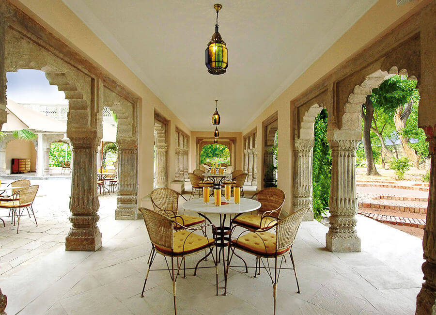 Taj Usha Kiran Palace Gwalior India (The Court - Cafe)