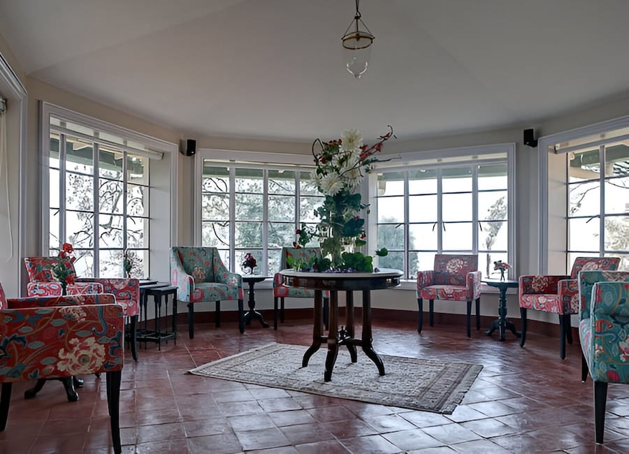 Talayar Valley Bungalow Munnar Kerala India (Lounge)