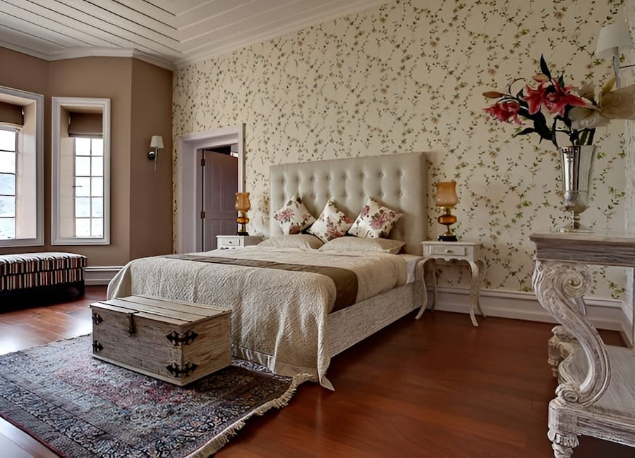 Talayar Valley Bungalow Munnar Kerala India (bedroom) 2