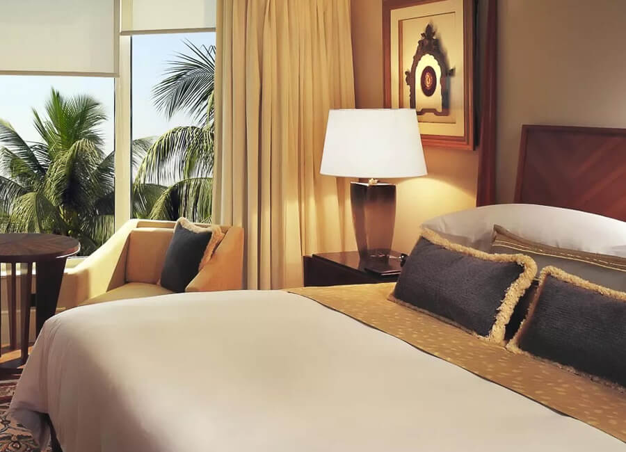 The Leela Mumbai India (Deluxe Suite)
