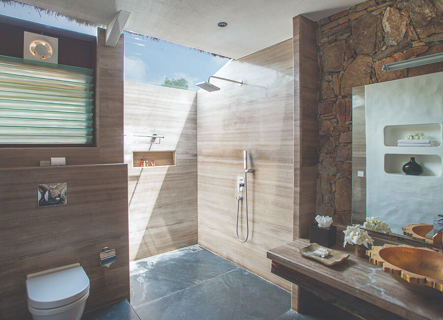 The Serai Bandipur, Bandipur National Park India (Bathroom)