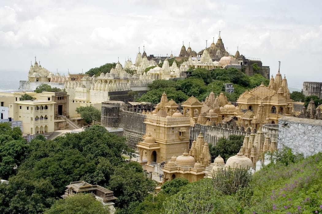 Unmissable Sights in Gujarat - Palitana Jain temples, Shatrunjaya hills) India DT 36404416