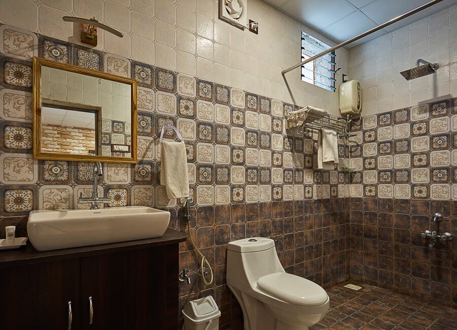 Vijay Vilas Palace Palitana Gujarat India (Heritage Villa Bathroom) 1