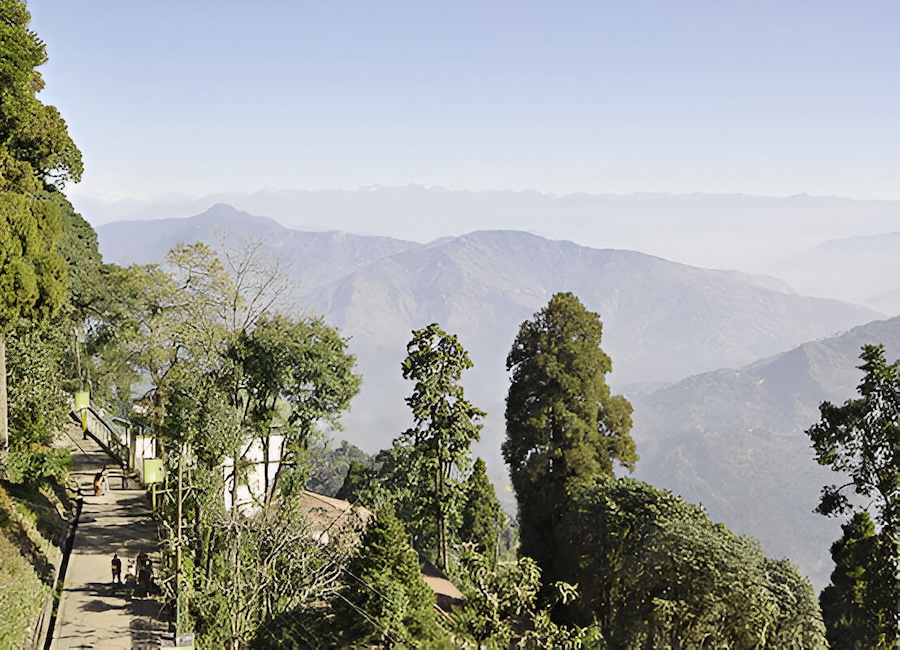 Windamere Hotel Darjeeling India (view)