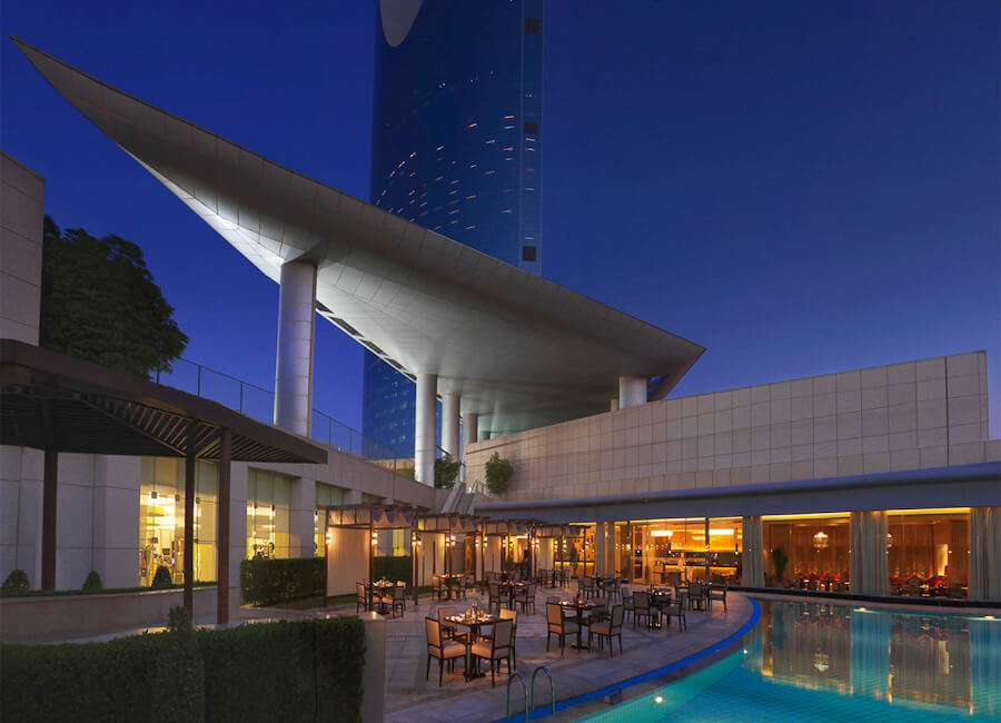 Four Seasons Hotel Riyadh Saudi Arabia (Dining by the pool)
