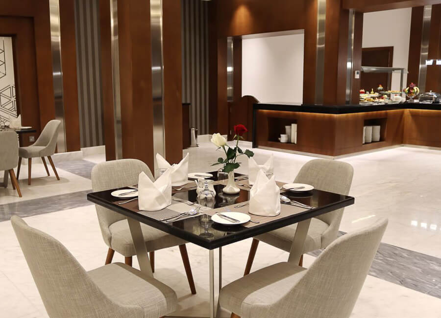 Hotel Le Meridien Medina Saudi Arabia (Al Roushan Restaurant)