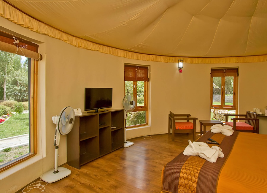 Mystique Meadows Earth Homes Hunder, Nubra Valley Ladakh India (Cottage Bedroom) 1