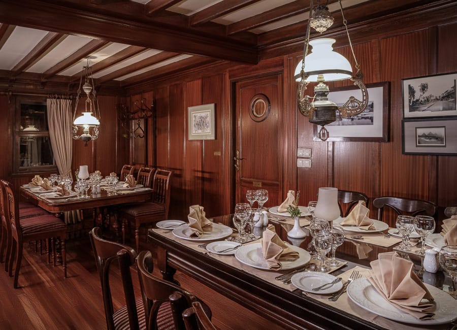 Fairouz El Nil dahabiya - Nile Cruise, Egypt (Dining Room)