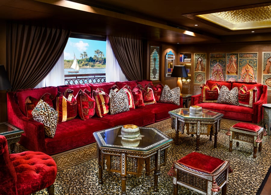 Molouky Dahabiya - River Nile Private Charters in Egypt (Lounge Bar)