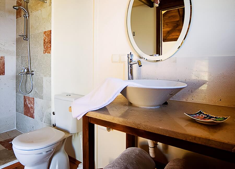 Avalon Hotel Fethiye Turkiye (Bungalow bathroom)