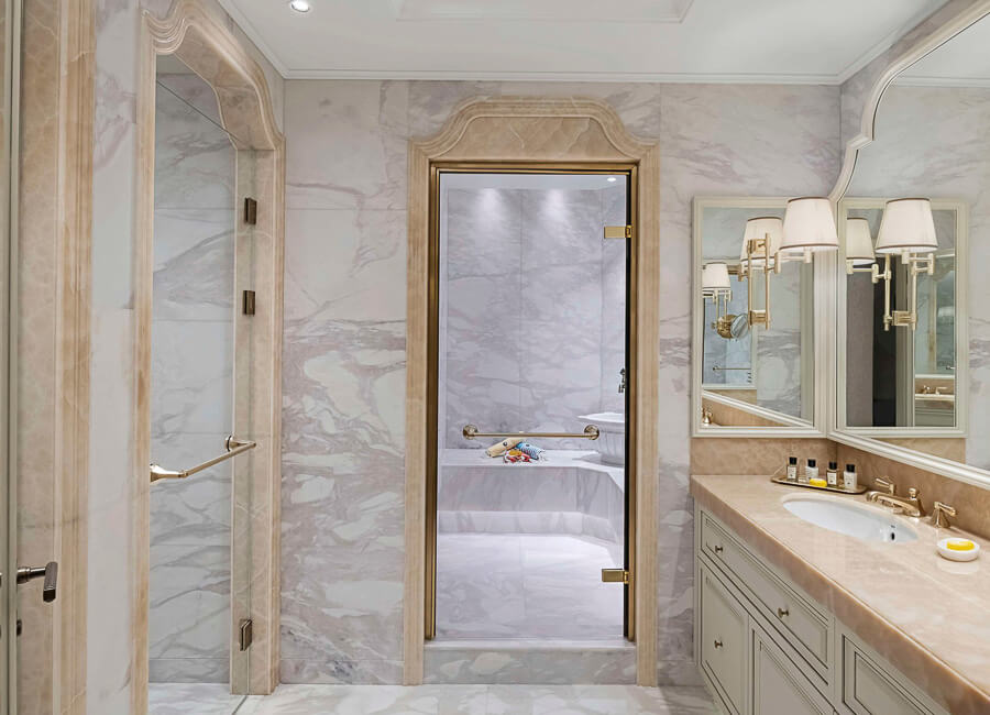 Ciragan Palace Kempinski Istanbul Turkiye (Royal Ottoman Suite bathroom)