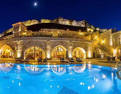 Kayakapi Premium Caves Cappadocia Turkiye (Swimming pool) 1