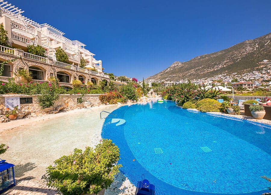 Likya Residence Hotel & Spa Kalkan Turkiye (swimming pool)