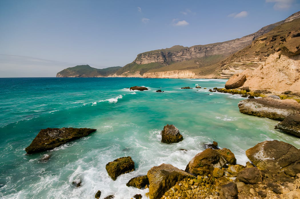 Traverse from mountains to beaches in Oman (Dhofar Rakhyoot) DT 12250887