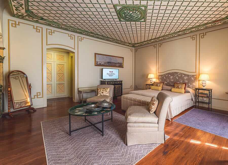 Ruin Adalia Antalya Turkiye (Istanbul Suite)