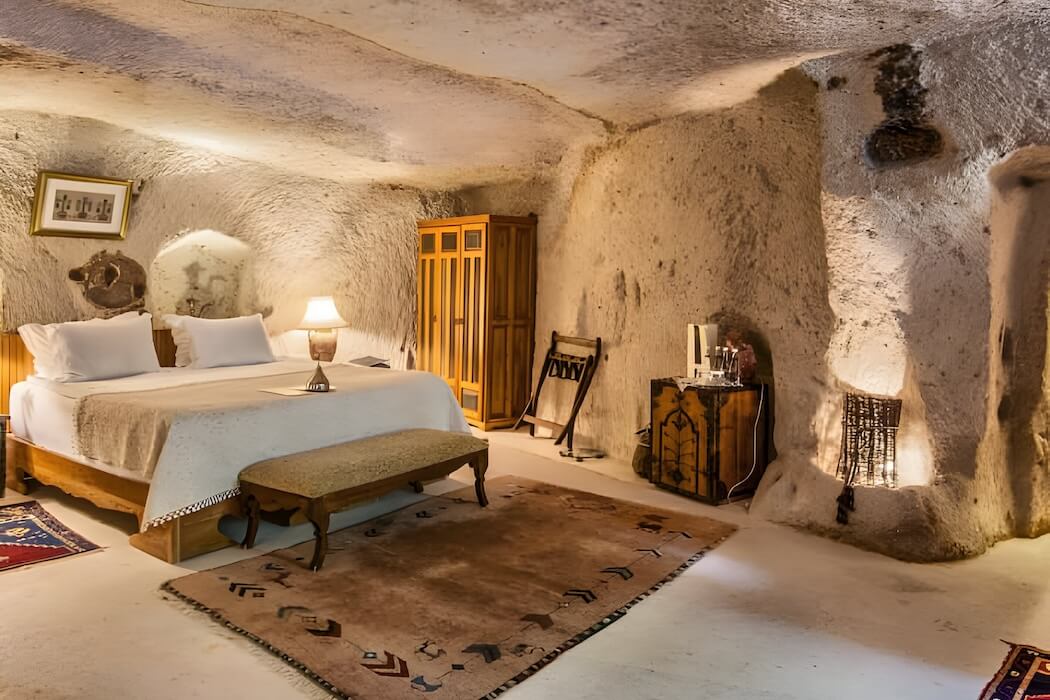 Turkiye Holidays Unmissable Experiences in Turkiye - Spend the night in a cave at the Museum Hotel in Cappadocia Turkey 2
