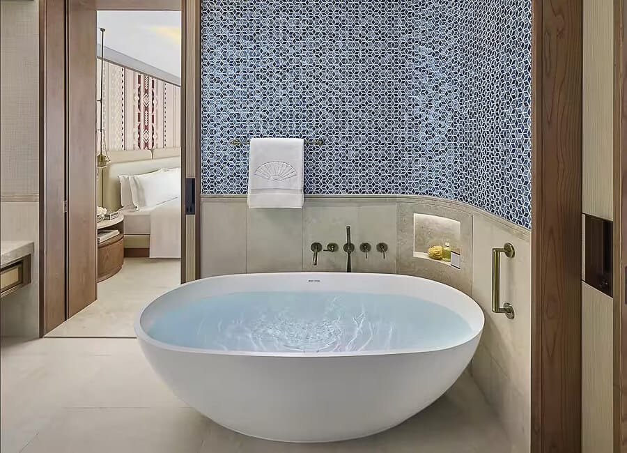 Mandarin Oriental, Muscat Oman (Deluxe Sea View Room bathroom)
