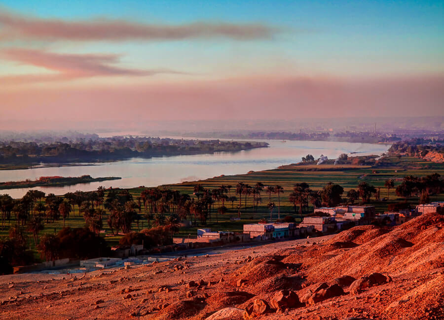 Minya (view from Beni Hassan) Egypt DT 105681564