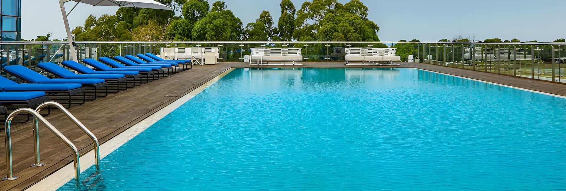 Le Meridien Hotel Batumi Georgia (Pool) 1