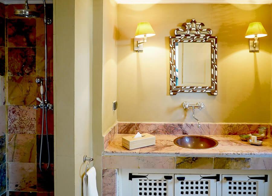 Dar Tozeur Tozeur Tunisia (Suite CRYSTAL Bathroom)