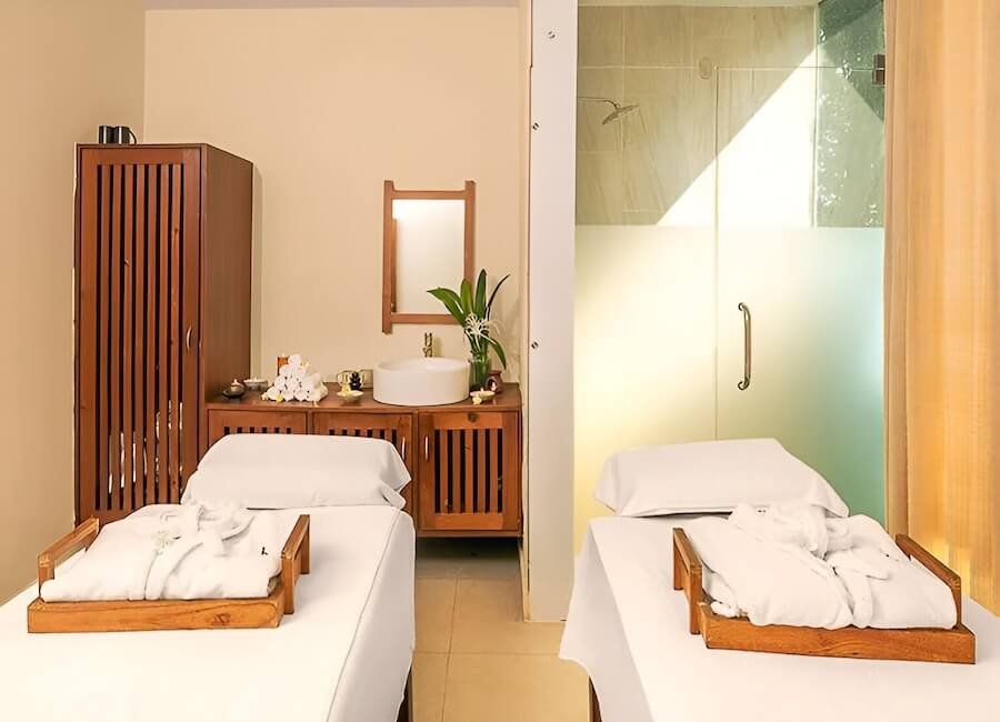 Kasara Resort Chitwan National Park Nepal (Serenity Spa)