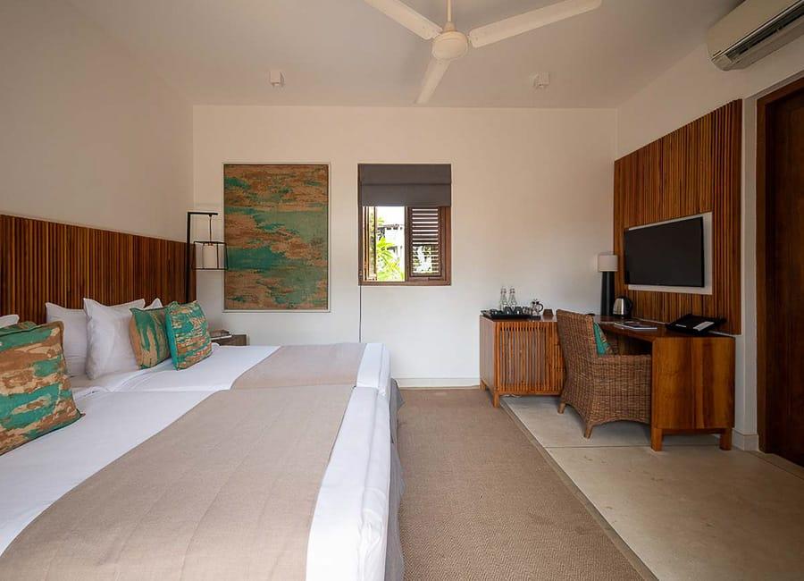 Kumu Beach Balapitiya Sri Lanka (Kumu Bedroom) 1