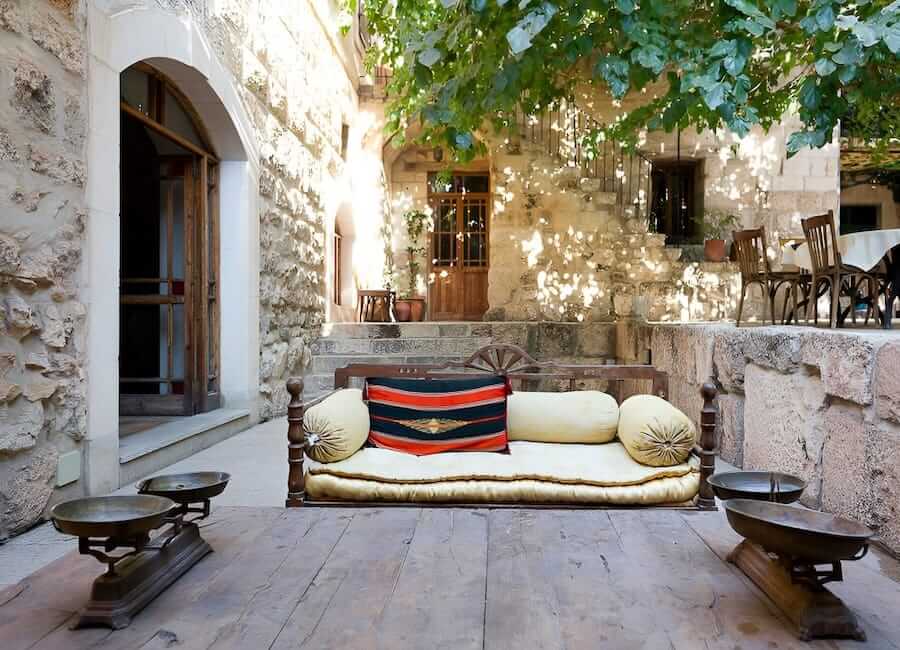 L'Annexe Hotel Baalbek Lebanon (Courtyard) 1