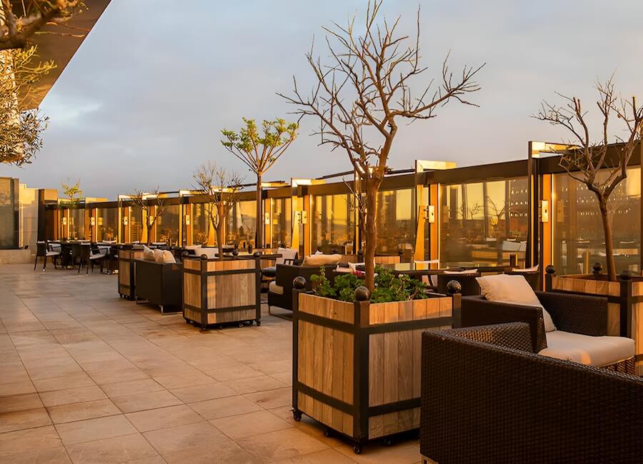 Lancaster Plaza Hotel Beirut Lebanon (Fume Bar) 3-2