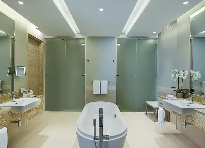 Hilton Dead Sea Resort & Spa Dead Sea Jordan (Bathroom)