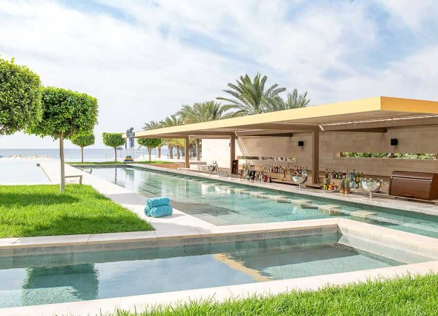 Kempinski Hotel Aqaba Jordan (Nasma Pool Bar)