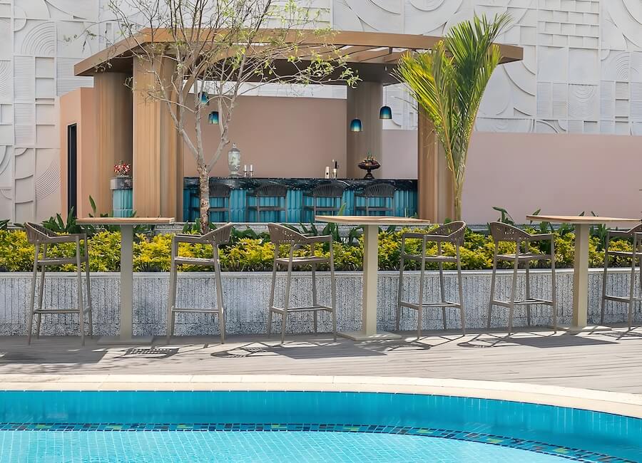 Sofitel Cairo Downtown Nile Cairo Egypt (Pool Bar)