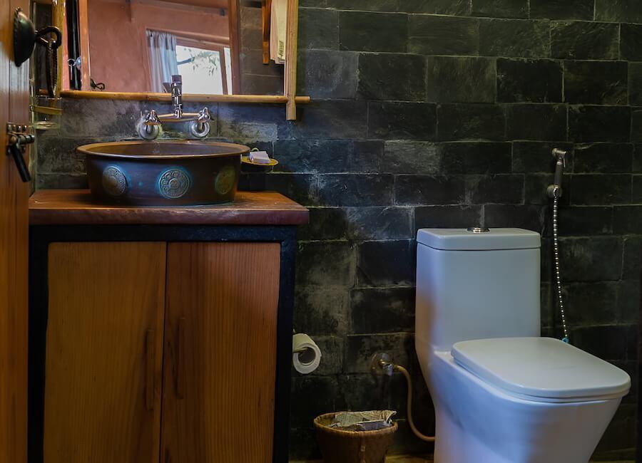 Gorkha Gaun Resort Nepal (Cottage bathroom) 1