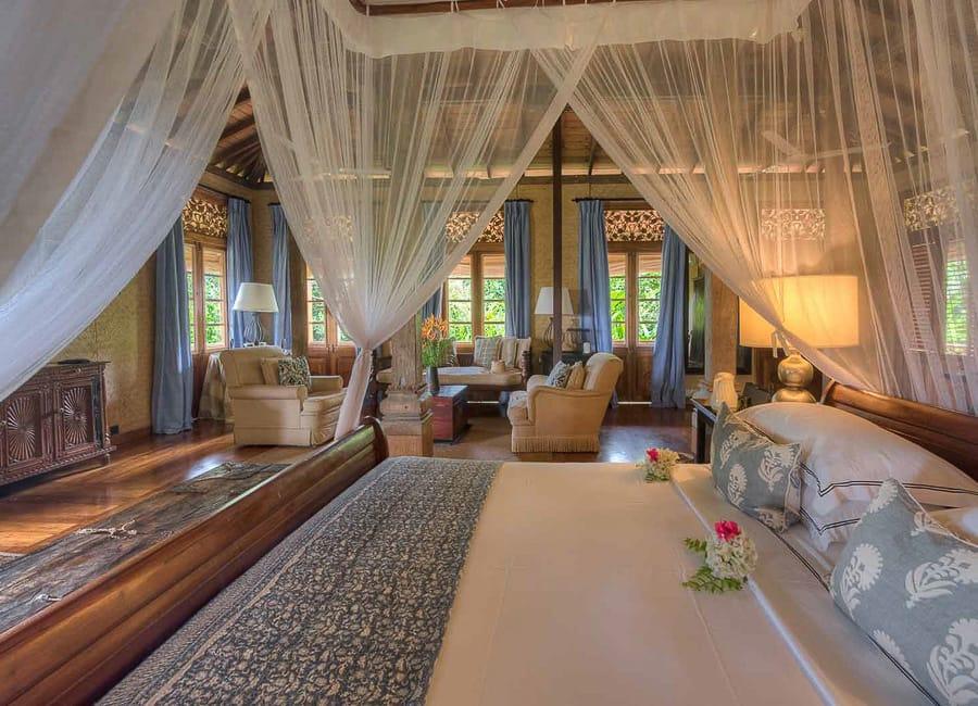 Kahanda Kanda near Galle Sri Lanka (bedroom)