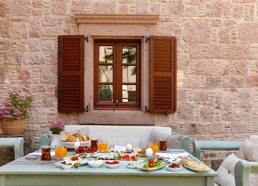 YundAntik Cunda Konaklari Cunda Island Turkiye (terrace.breakfast)