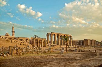 Luxor (Luxor Temple) Egypt DT 25453637