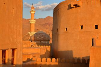 Nizwa (Nizwa Fort) Oman DT 358855510