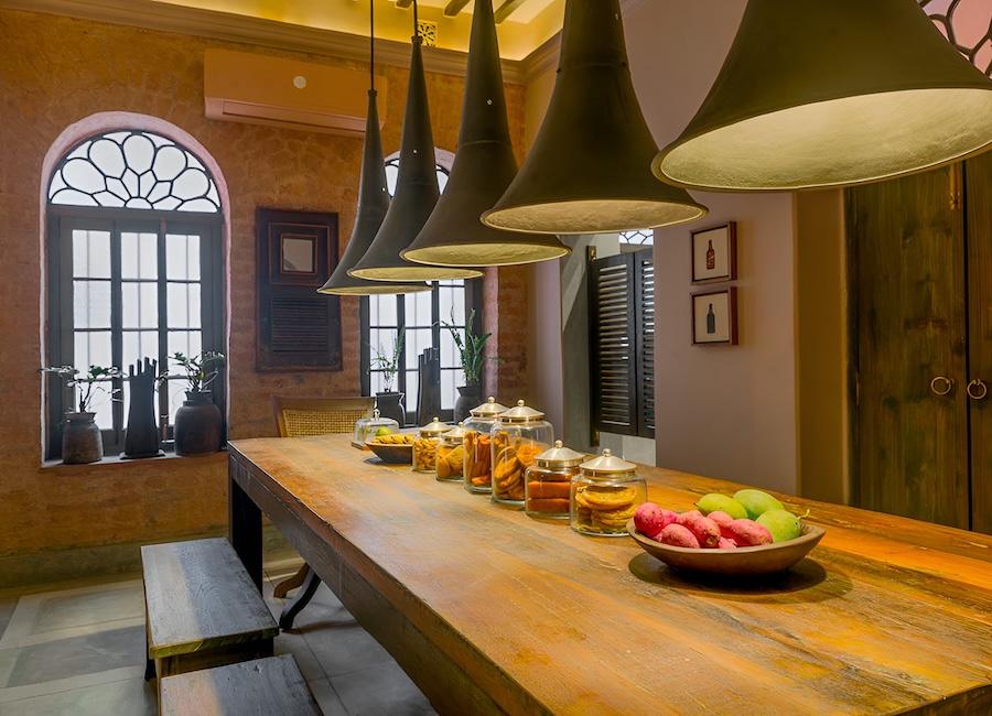 Calcutta Bungalow Kolkata India (Dining Room)