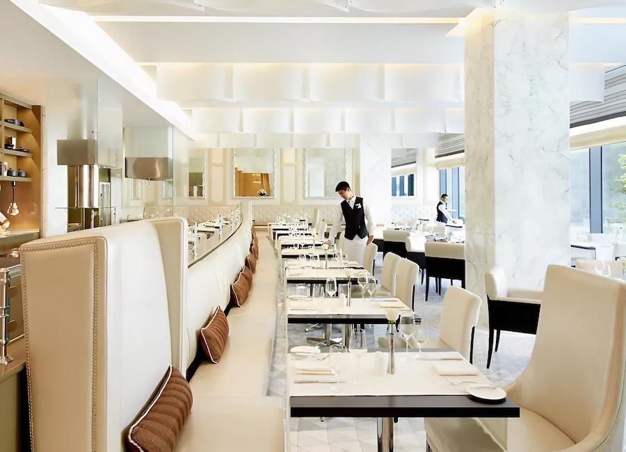 Fairmont Baku Flame Towers Baku Azerbaijan (Restaurant)
