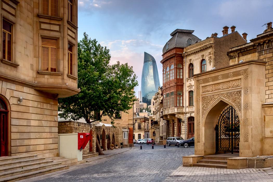 Unmissable Azerbaijan sights - Baku Old Town DT 44588270