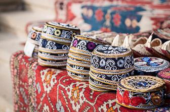 Baku (market. traditional hats) Azerbaijan DT 37225880