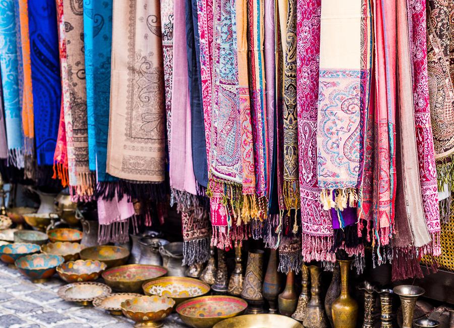 Baku (market.scarves.bowls) Azerbaijan DT 37227865