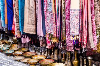 Baku (market.scarves.bowls) Azerbaijan DT 37227865