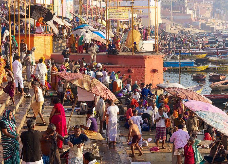 Dasaswamedh Ghat Varanasi 2 India (21) (© Bennetts)