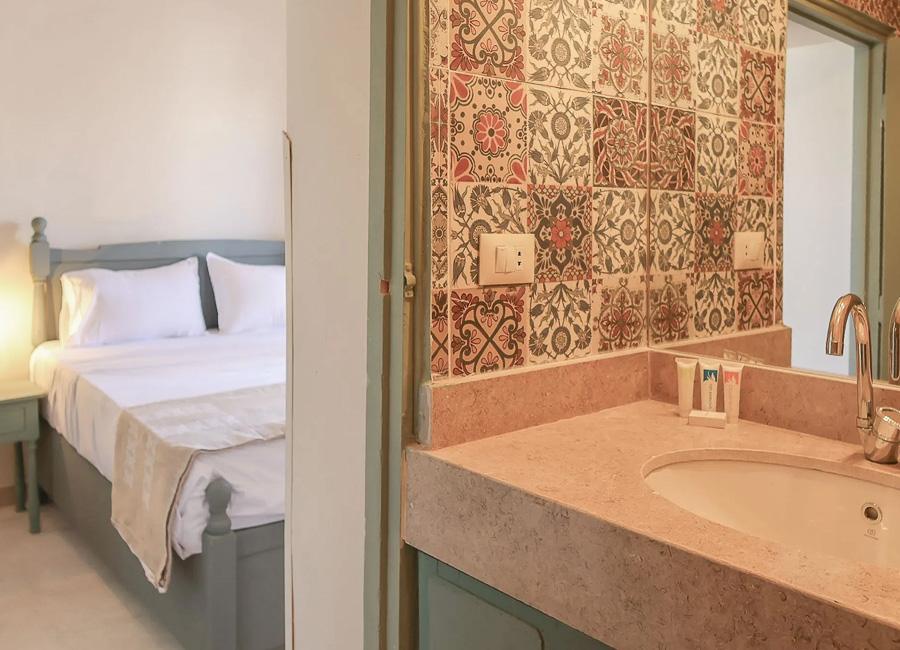 Habu Hotel Luxor Egypt (Temple View Room) 2