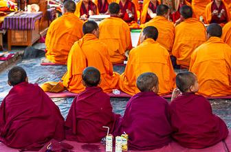Mahabodhi Temple Bodhgaya India (8)-2 (© Bennetts)