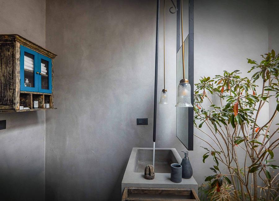 Periyar River Lodge Thattekad Kerala India (bathroom)