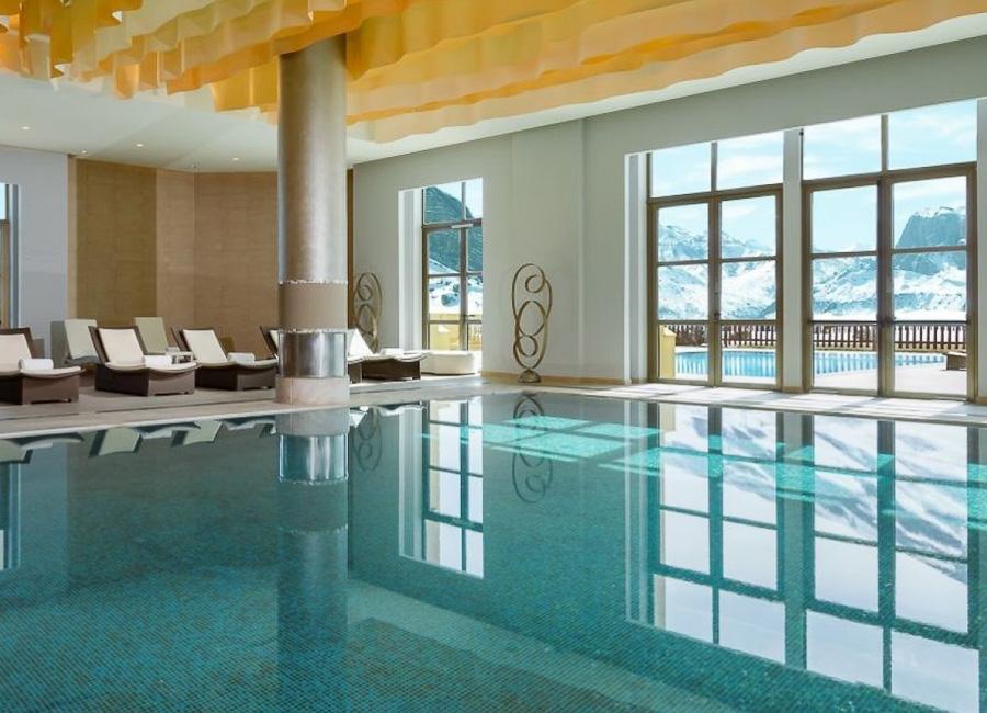 Pik Palace Shahdag Azerbaijan (Indoor pool)