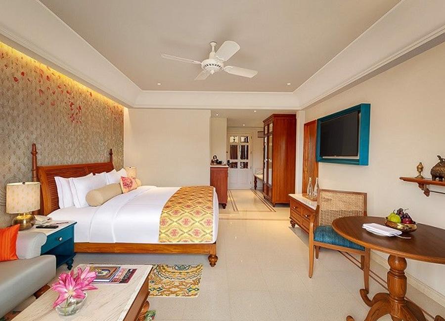 Pilibhit House, Haridwar India (Premium Room Ganges View)