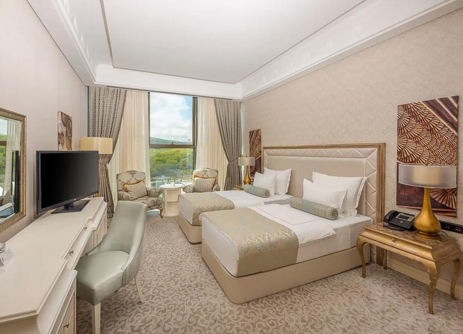 Quba Palace Hotel Quba Azerbaijan (Deluxe Double Room with Lake View)