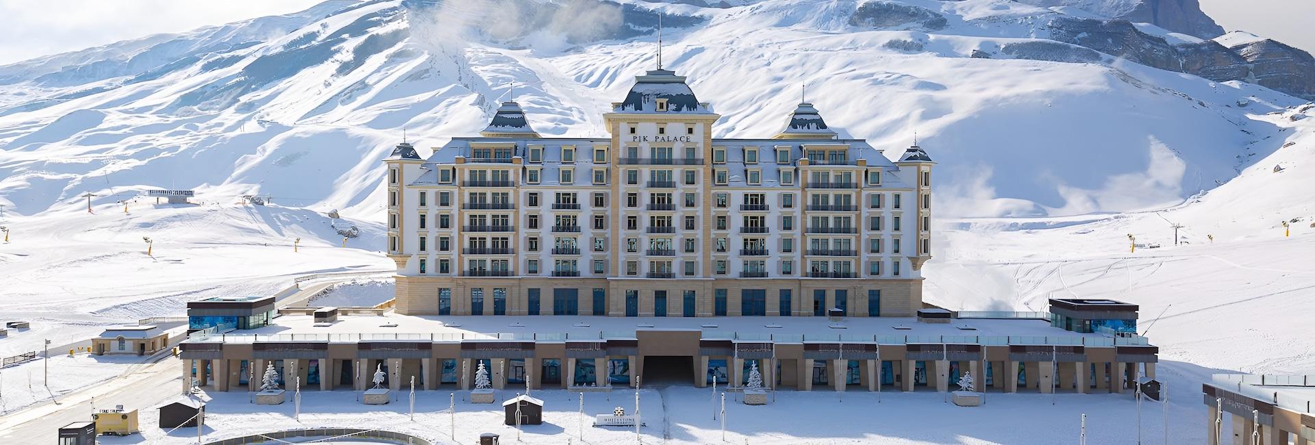 Hotels in Azerbaijan (Pik Palace Shahdag)